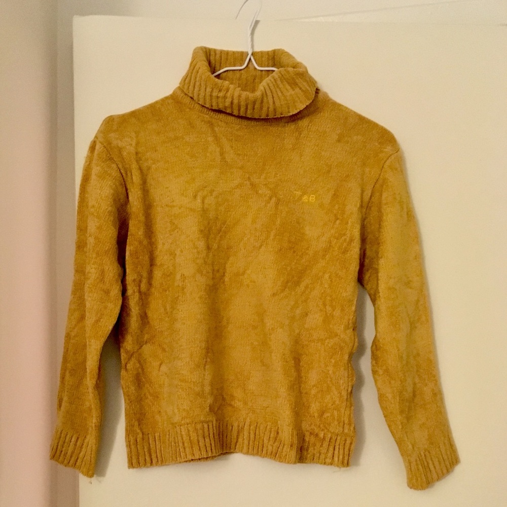 Yellow turtle neck
